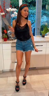 Liberte Chan feet photo thumbnail