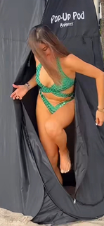 Liberte Chan feet photo thumbnail