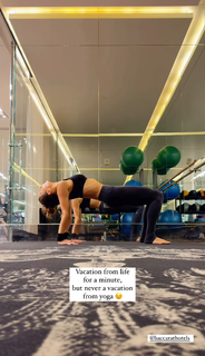 Liberte Chan feet photo thumbnail