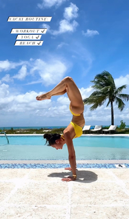 Liberte Chan feet photo thumbnail