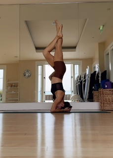 Liberte Chan feet photo thumbnail