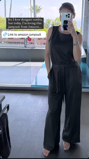 Liberte Chan feet photo thumbnail