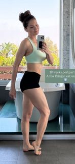 Liberte Chan feet photo thumbnail