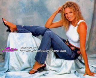 Licia Colò feet photo 5