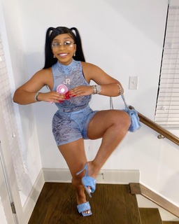LightSkinKeisha feet photo 2