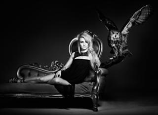 Lights feet photo thumbnail