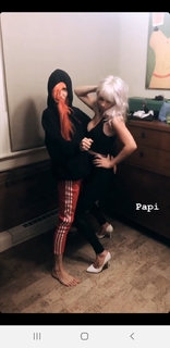 Lights feet photo thumbnail