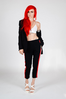 Lights feet photo thumbnail