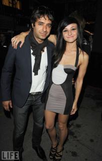 Lights feet photo thumbnail