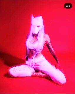 Lights feet photo thumbnail