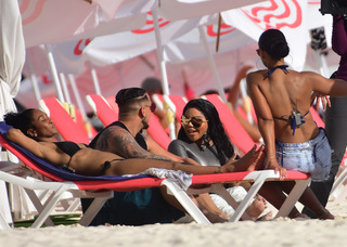 Lil' Kim feet photo thumbnail