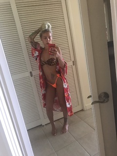 Lil Debbie feet photo 4