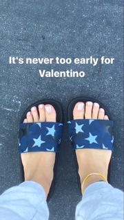 Lil Debbie feet photo 9