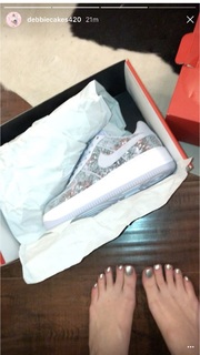 Lil Debbie feet photo 7