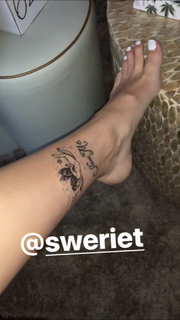 Lil Debbie feet photo 3
