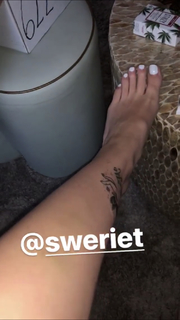 Lil Debbie feet photo 2