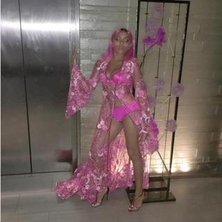 Lil Mama feet photo 7