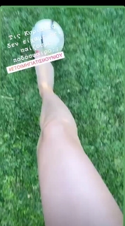 Lila Kountourioti feet photo thumbnail