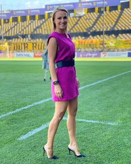 Lila Kountourioti feet photo thumbnail