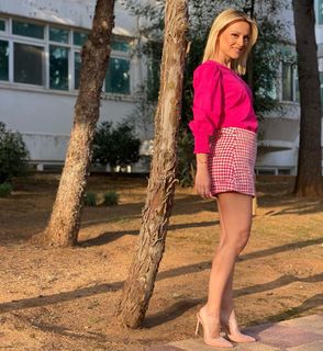 Lila Kountourioti feet photo thumbnail