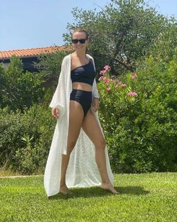 Lila Kountourioti feet photo thumbnail