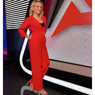 Lila Kountourioti feet photo thumbnail