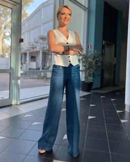 Lila Kountourioti feet photo thumbnail