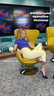 Lila Kountourioti feet photo thumbnail