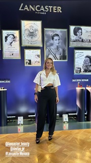 Lila Kountourioti feet photo thumbnail