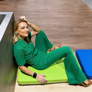 Lila Kountourioti feet photo thumbnail