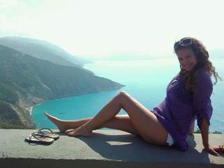 Lila Mpaklesi feet photo 5
