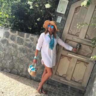 Lili Estefan feet photo thumbnail
