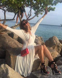 Lili Estefan feet photo thumbnail