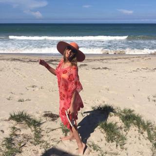 Lili Estefan feet photo thumbnail