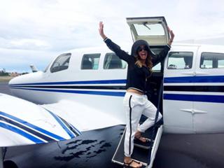 Lili Estefan feet photo thumbnail