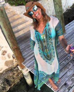 Lili Estefan feet photo thumbnail