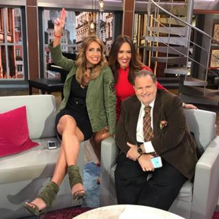 Lili Estefan feet photo thumbnail