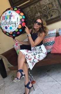 Lili Estefan feet photo thumbnail