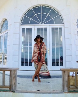 Lili Estefan feet photo thumbnail