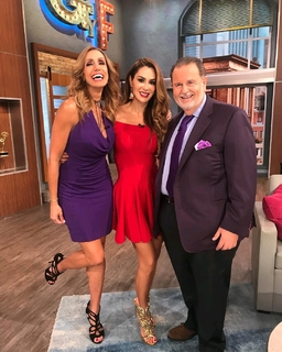 Lili Estefan feet photo thumbnail
