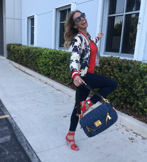 Lili Estefan feet photo thumbnail