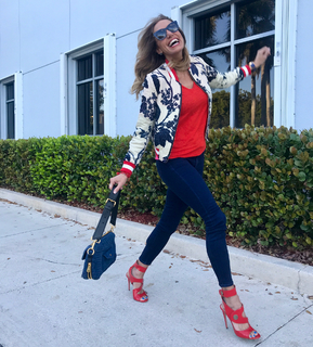 Lili Estefan feet photo thumbnail