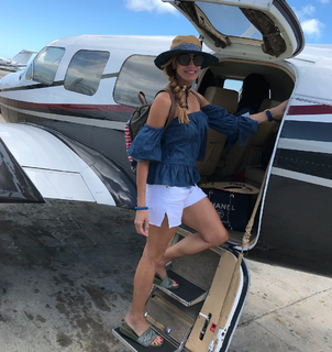 Lili Estefan feet photo thumbnail
