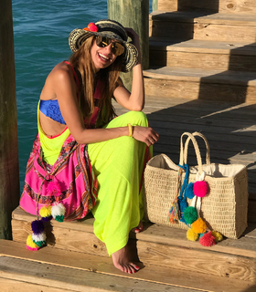 Lili Estefan feet photo thumbnail