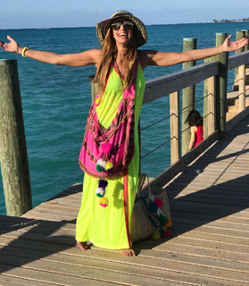 Lili Estefan feet photo thumbnail