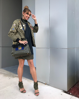Lili Estefan feet photo thumbnail