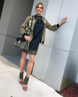 Lili Estefan feet photo thumbnail