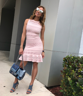 Lili Estefan feet photo thumbnail