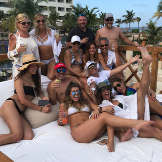 Lili Estefan feet photo thumbnail