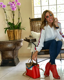 Lili Estefan feet photo thumbnail